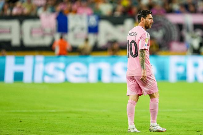 梅西巅峰对决，Ming与80激战瑞士队分钟，战术调整胜负难料！